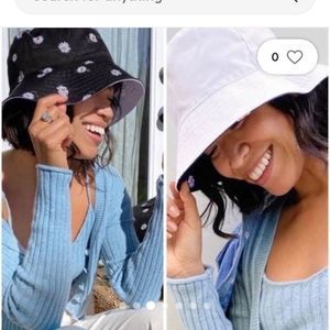 Nwt Alice & Olivia daisy and white reversible bucket hat